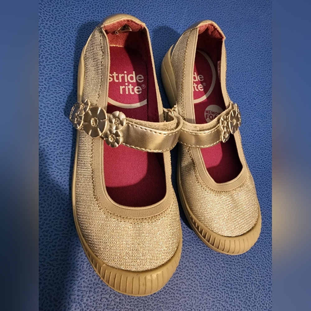 Stride Rite Kids Shoe - Picture 4 of 4